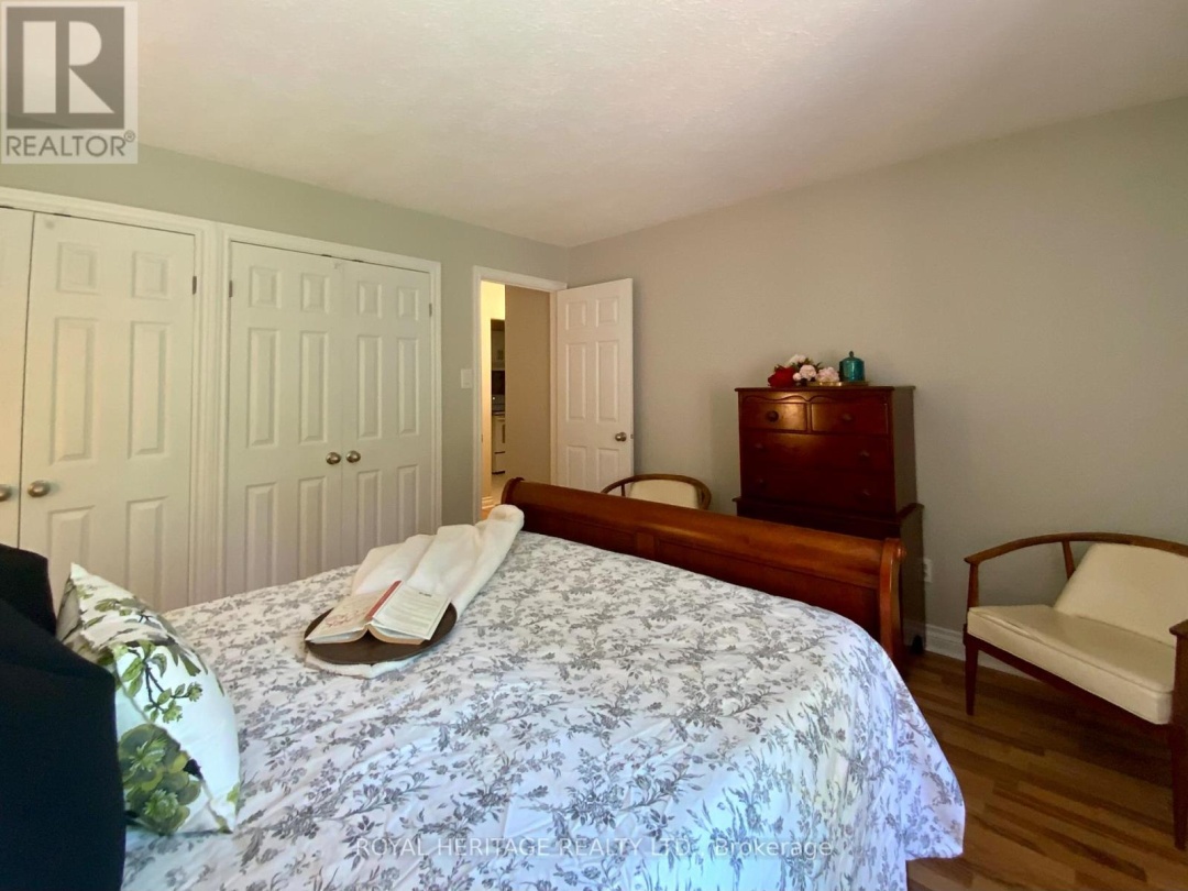 405 - 200 EAST STREET S, 