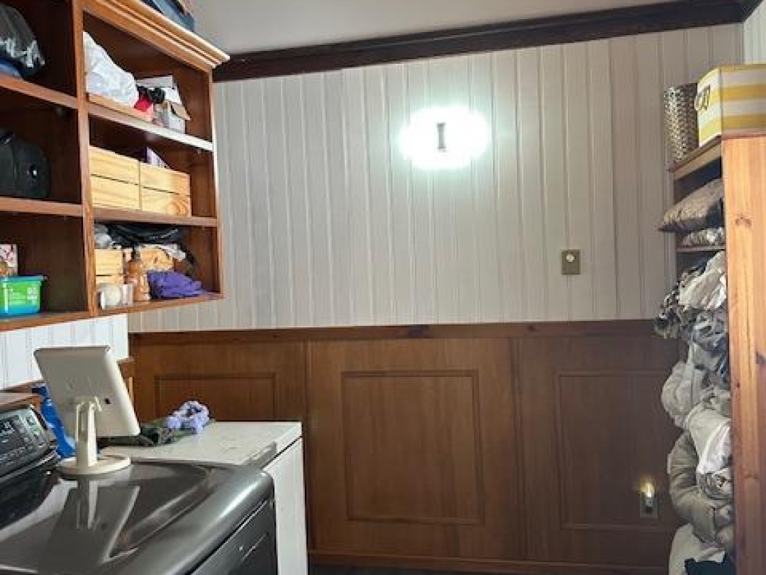 1013 MERRICK DRIVE, Wood Lake