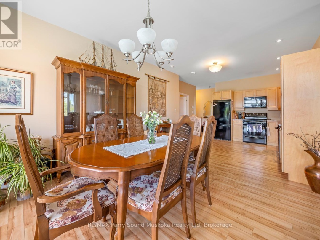 304 20 Silver Birch Court, Parry Sound
