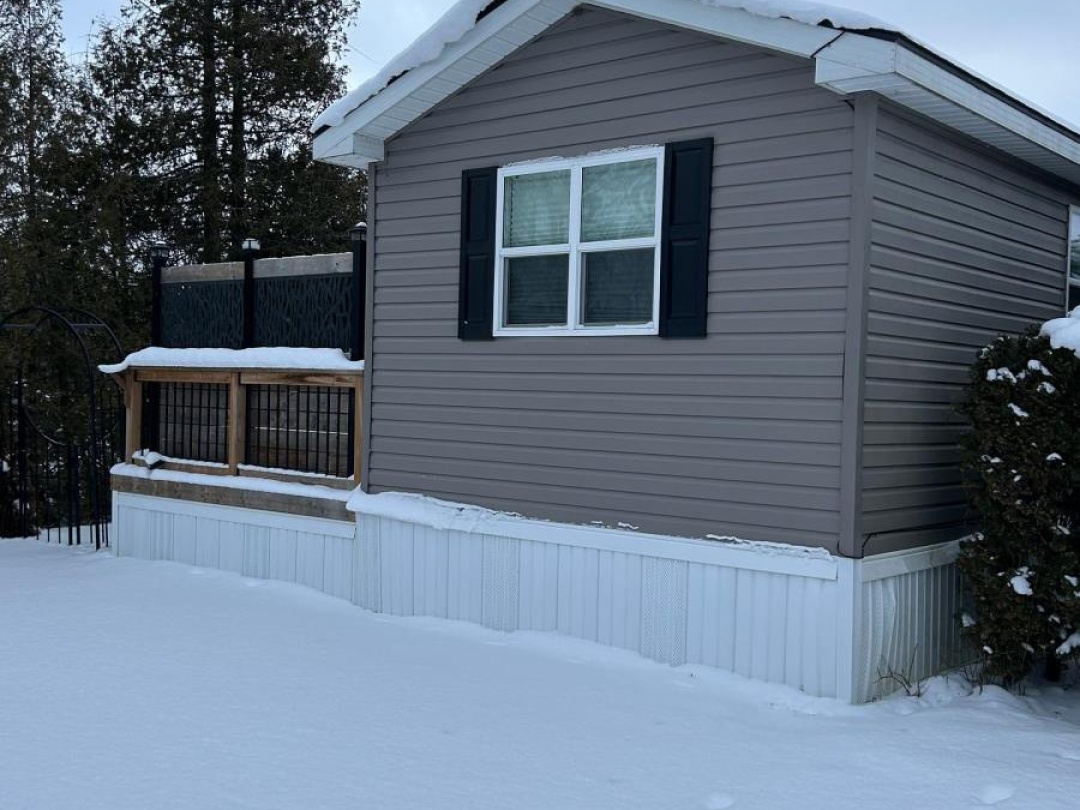 203 2152 County Rd 36 Road, Emily Creek
