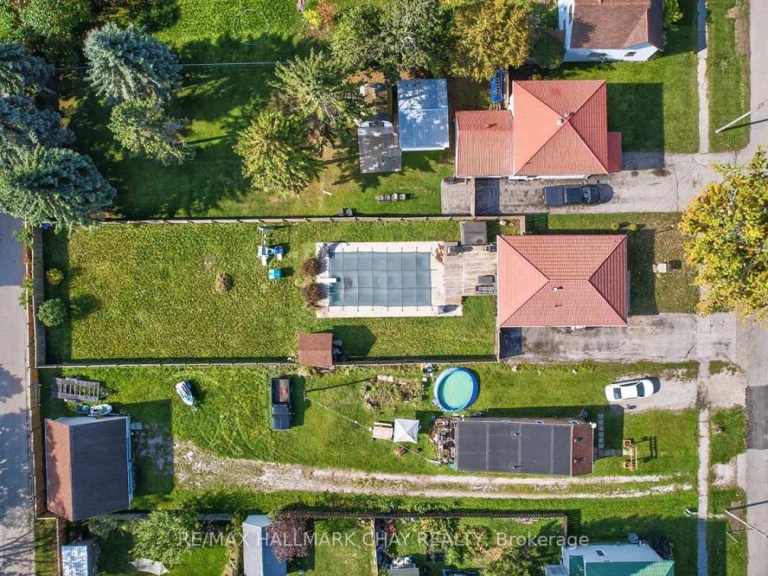 67 SIMCOE STREET, 