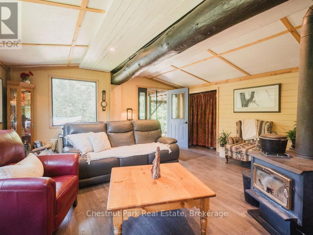 1150 CARLSMOUNT ROAD, 