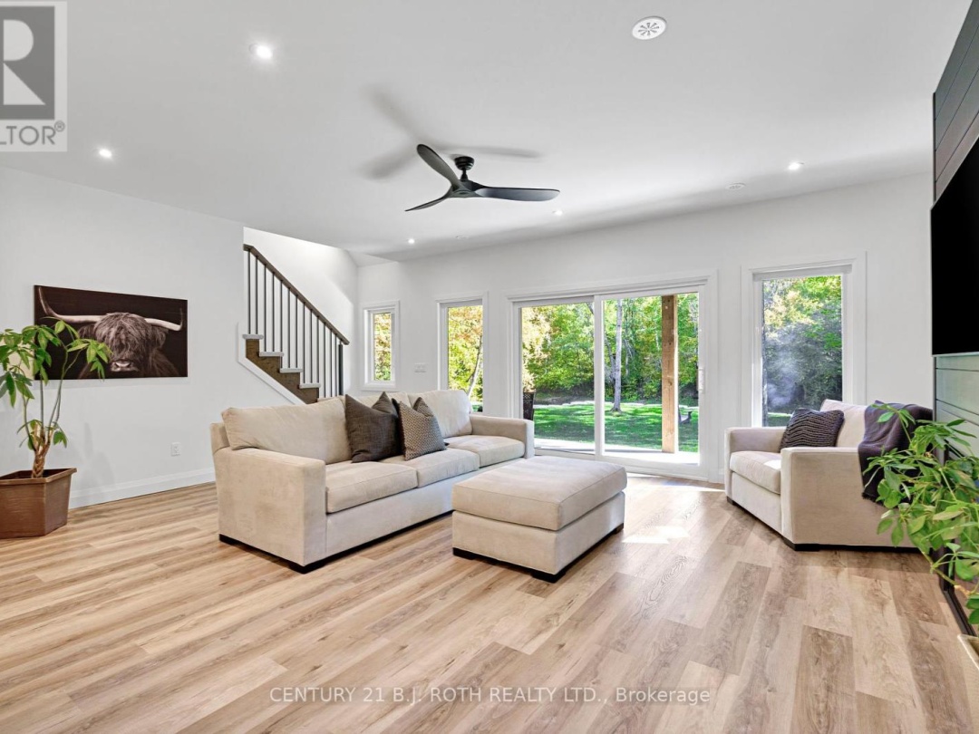 7377 DAVY DRIVE, 