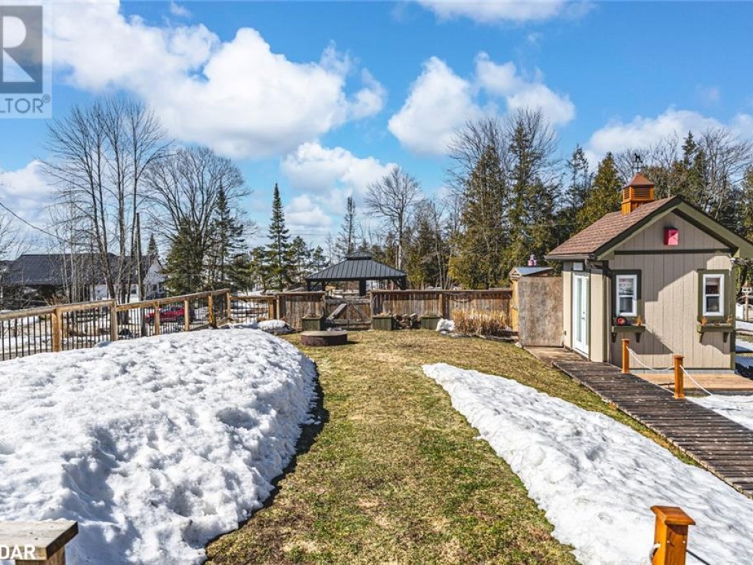 99 King Road, Waubaushene
