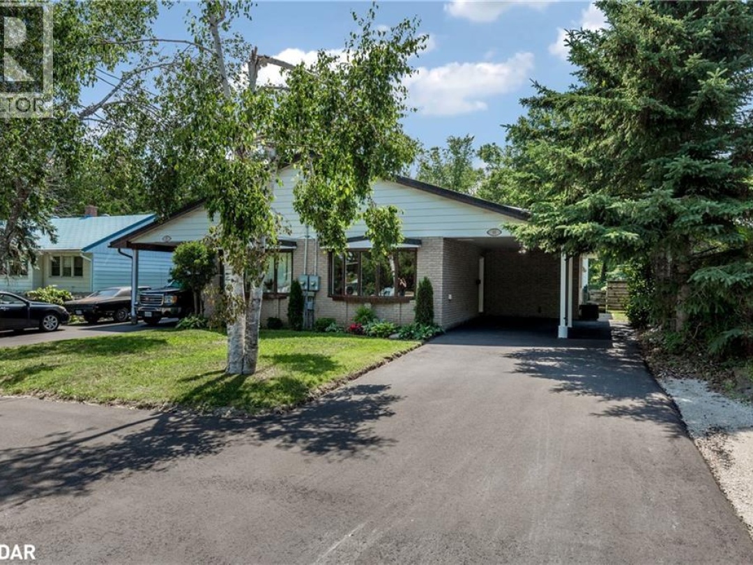 55 FITTONS Road E, 
