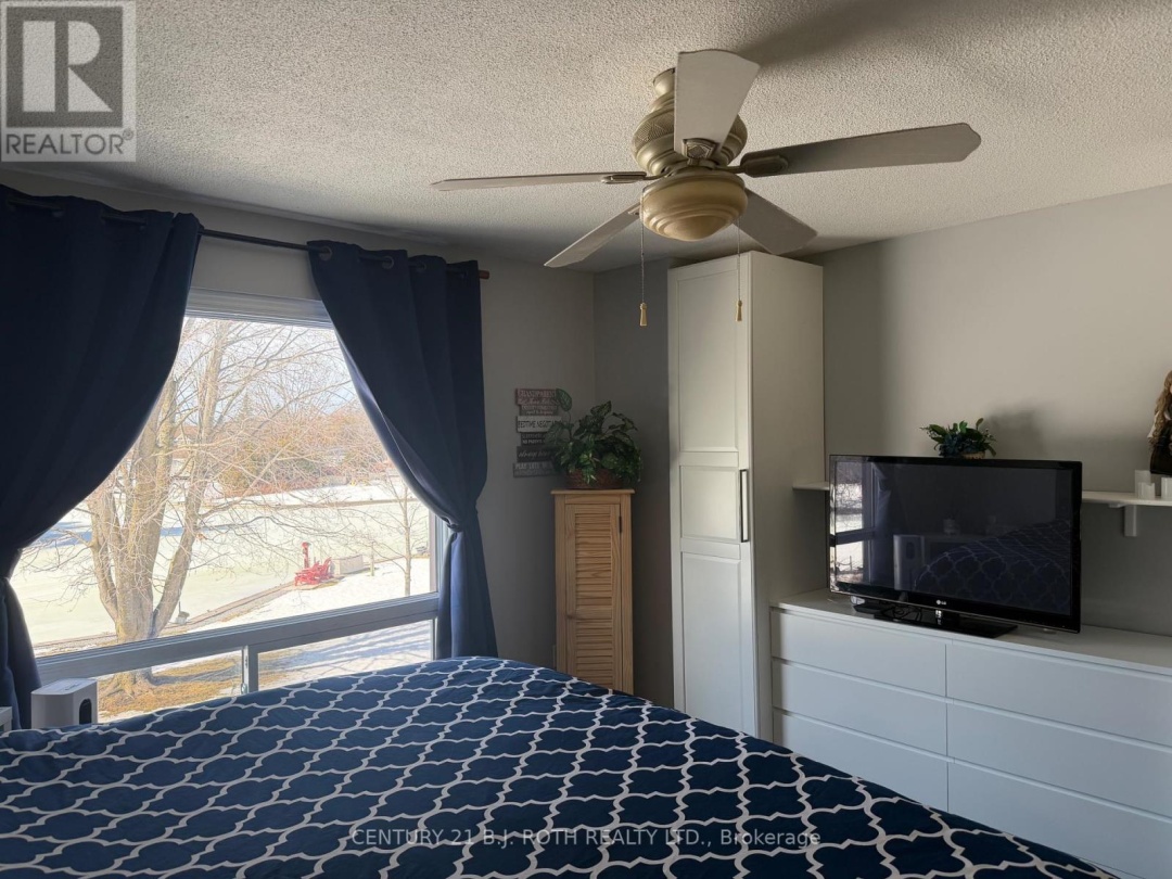 6 - 70 LAGUNA PARKWAY, Lake Simcoe