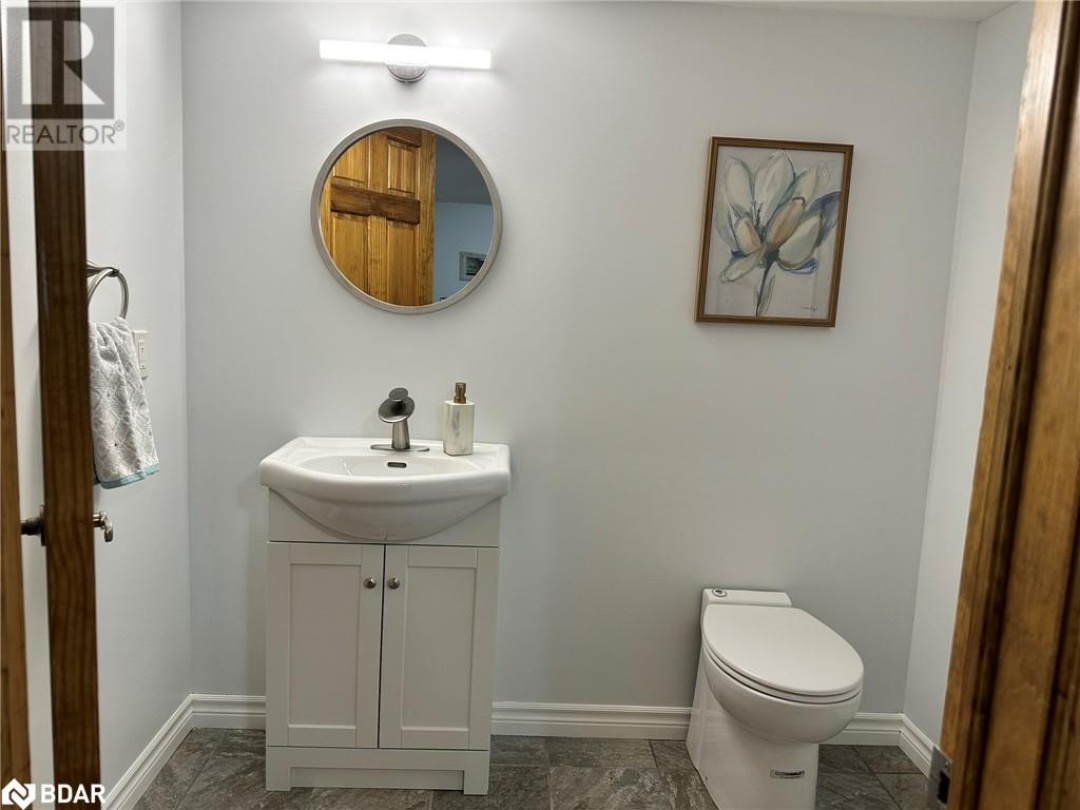 3413 Flat Rapids Lane, Severn River