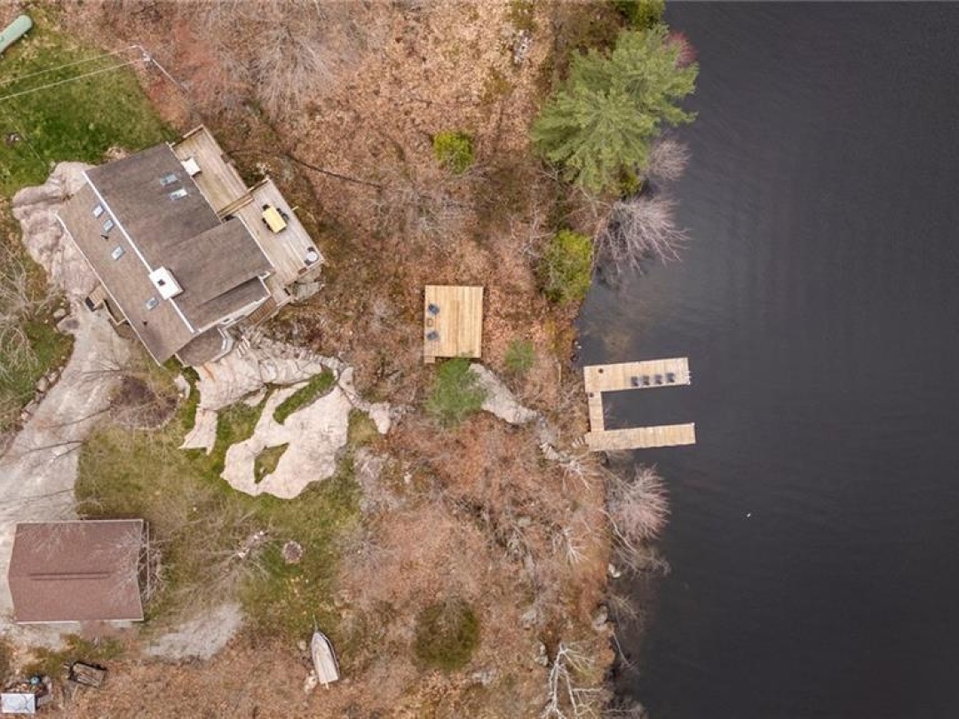 2043 Beman Point Lane, Gloucester Pool