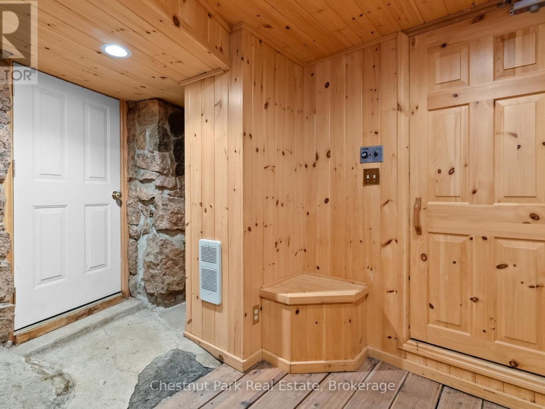 1143 LEONARD LAKE 1 ROAD, 