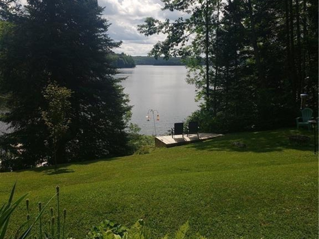 1017 RAYS Lane, 