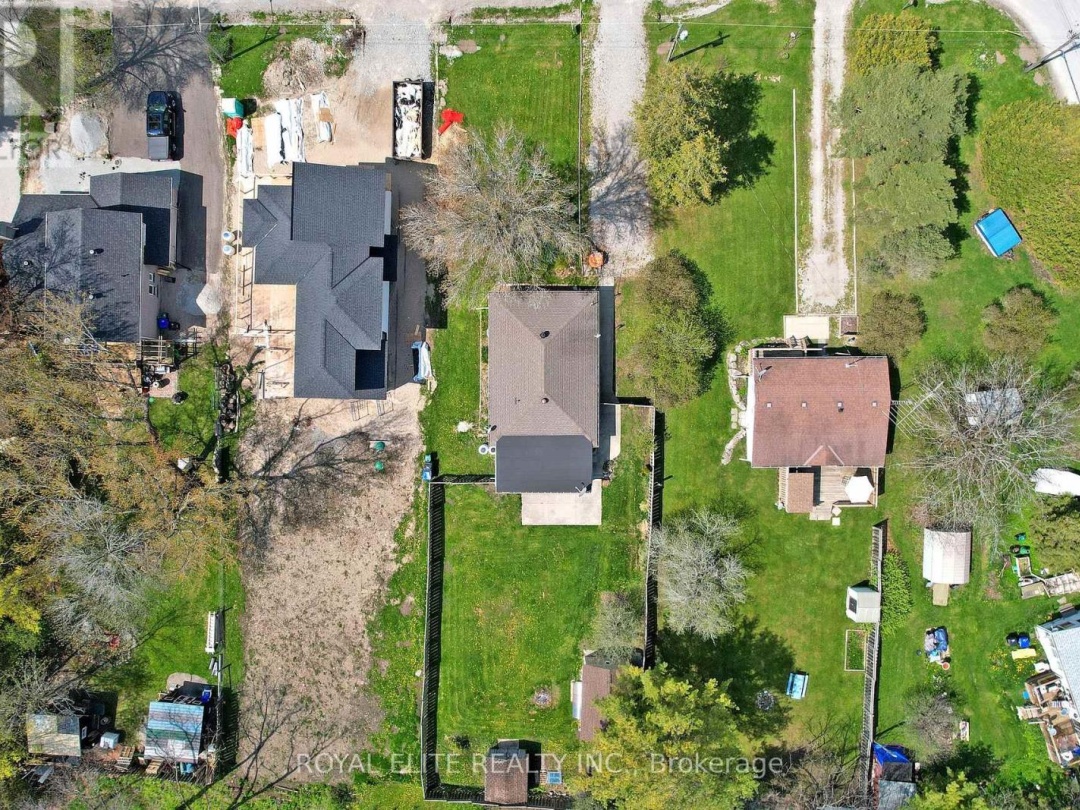 3965 Hilltop Road, Ramara