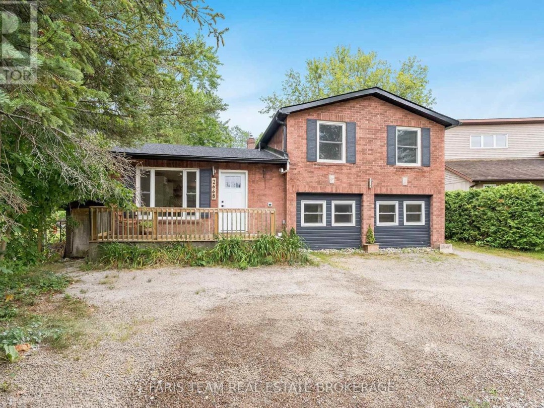 2668 WESTSHORE CRESCENT, 