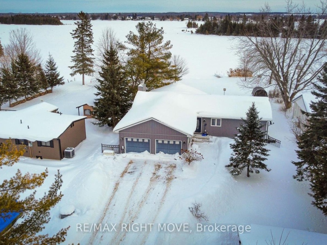 35 CEDAR BAY ROAD, Canal Lake