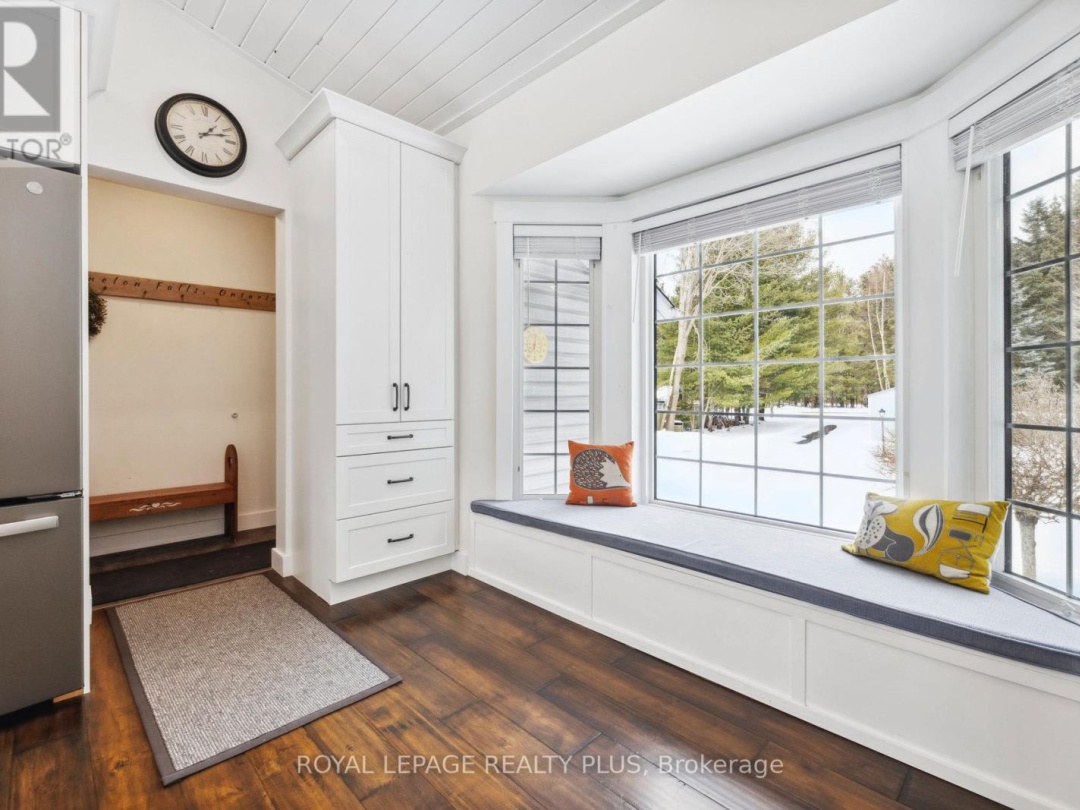 16 BLACK BEAR DRIVE, Burnt River