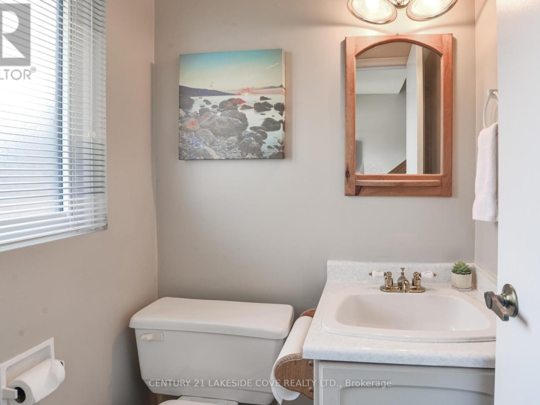 Unit 16 2 Paradise Boulevard W, Lake Simcoe