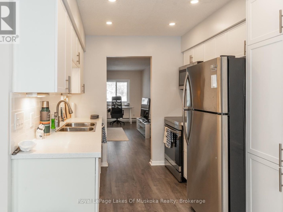 10 - 142 ECCLESTONE DRIVE, 