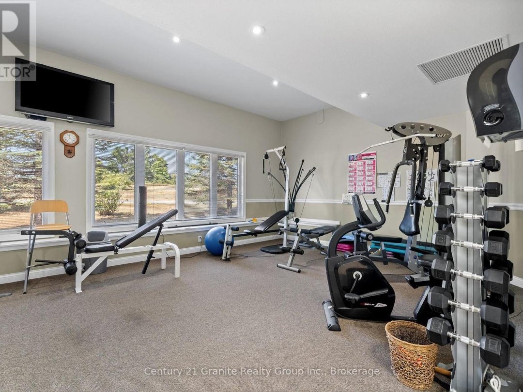 58 CREEKSIDE CIRCLE, 