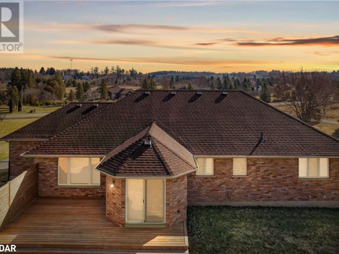 1348 Hawk Ridge Crescent, Severn