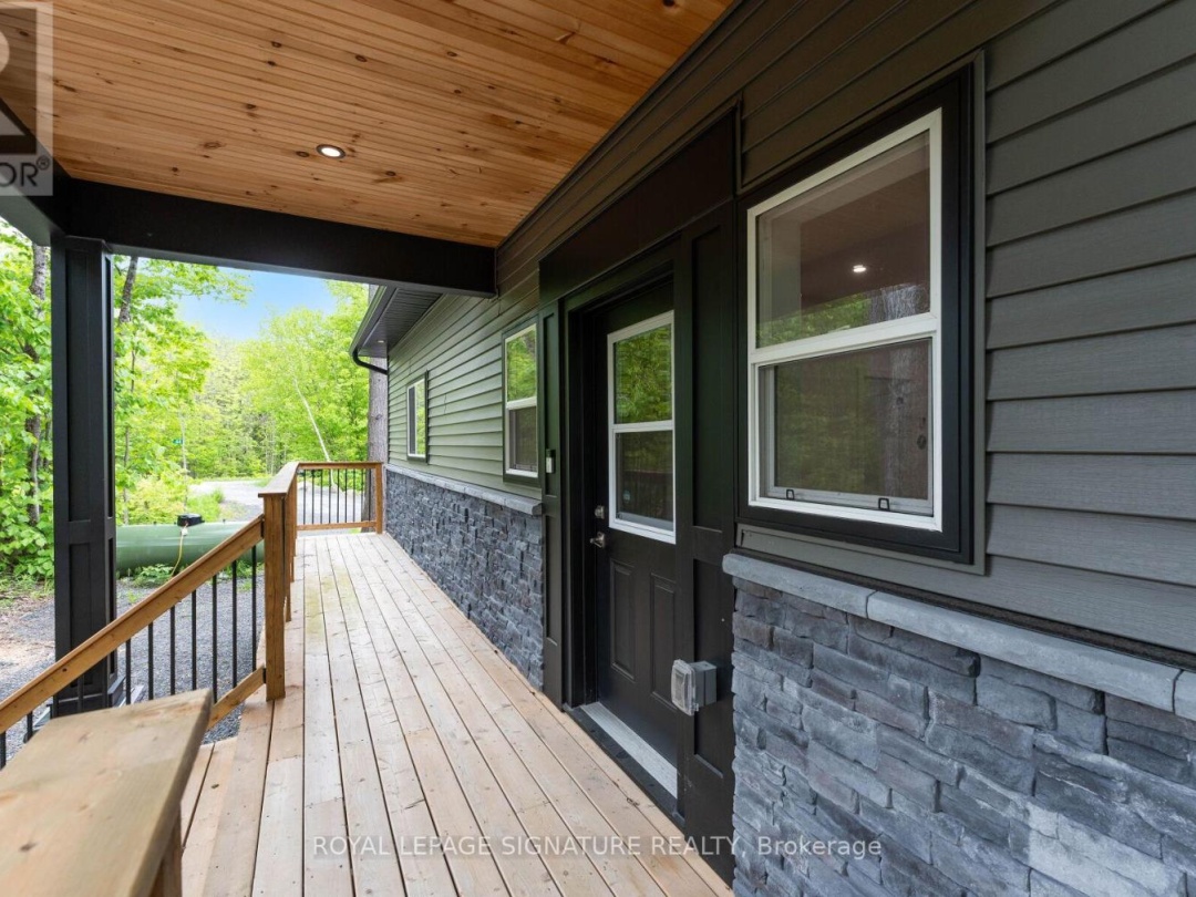 44 SUNNYSHORE PARK DRIVE, 