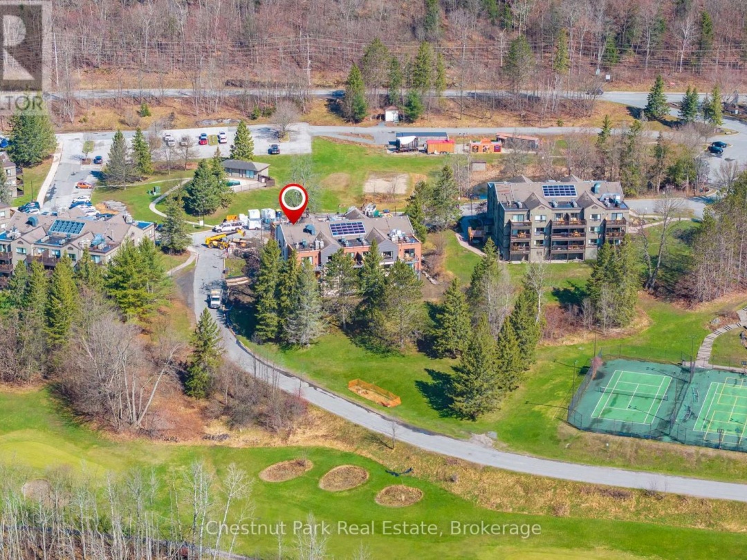 52 107 1235 Deerhurst Drive, Peninsula Lake
