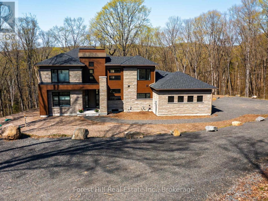1002 Napier Court, Boyne Lake