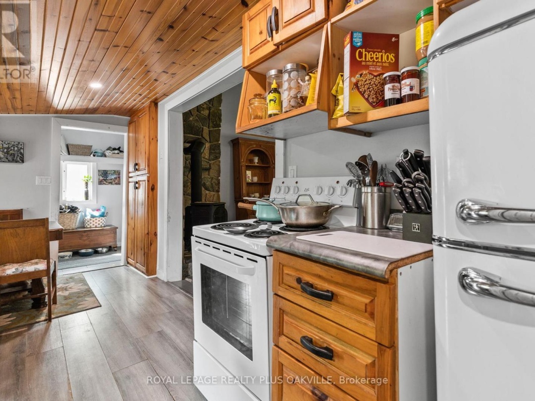 322 BOBCAYGEON ROAD, 