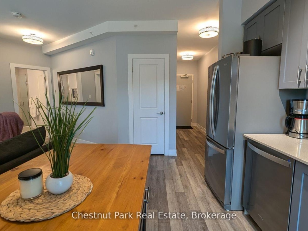 316 - 25 PEN LAKE POINT ROAD, Peninsula Lake