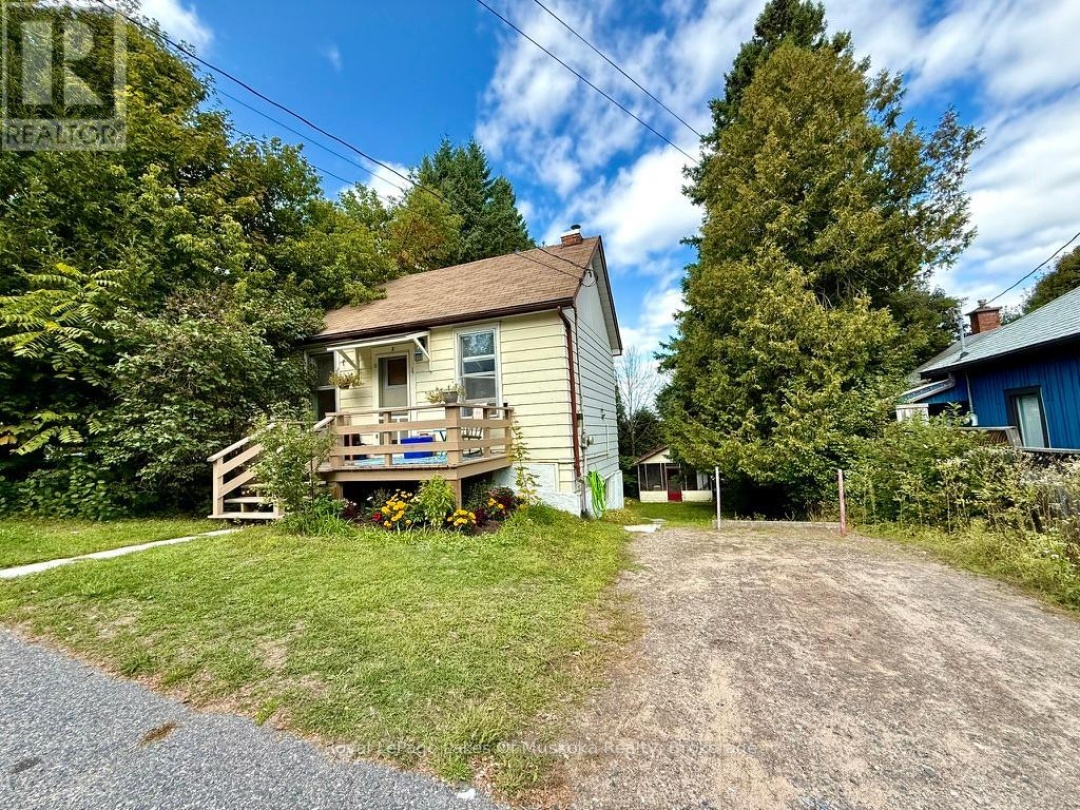 4 DUNCAN STREET E, 