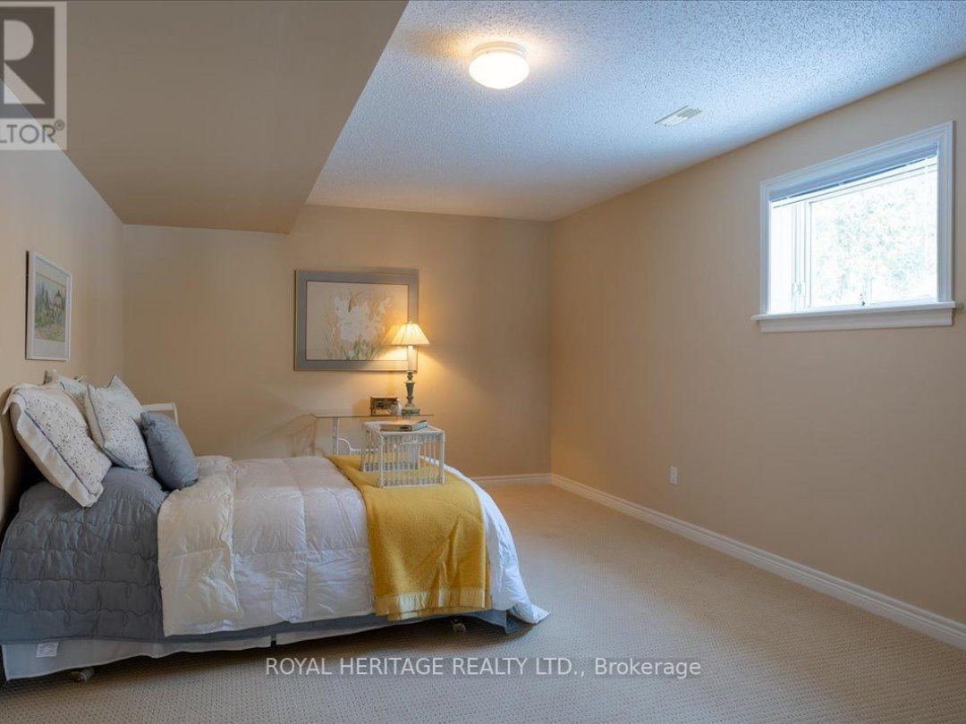 51 SOUTH HARBOUR DRIVE, 