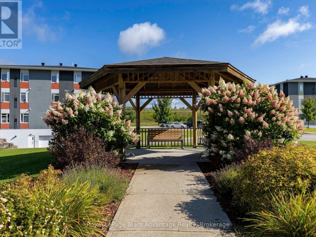 102 - 20D SILVER BIRCH COURT, Parry Sound