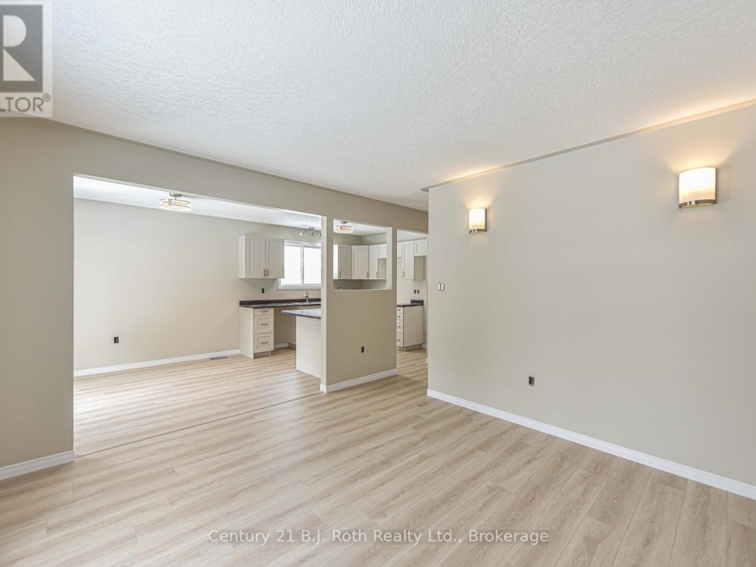 3382 Azcona Avenue, Severn