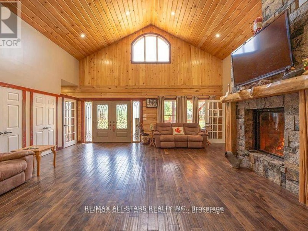 177 Ellwood Crescent, Trent Lakes