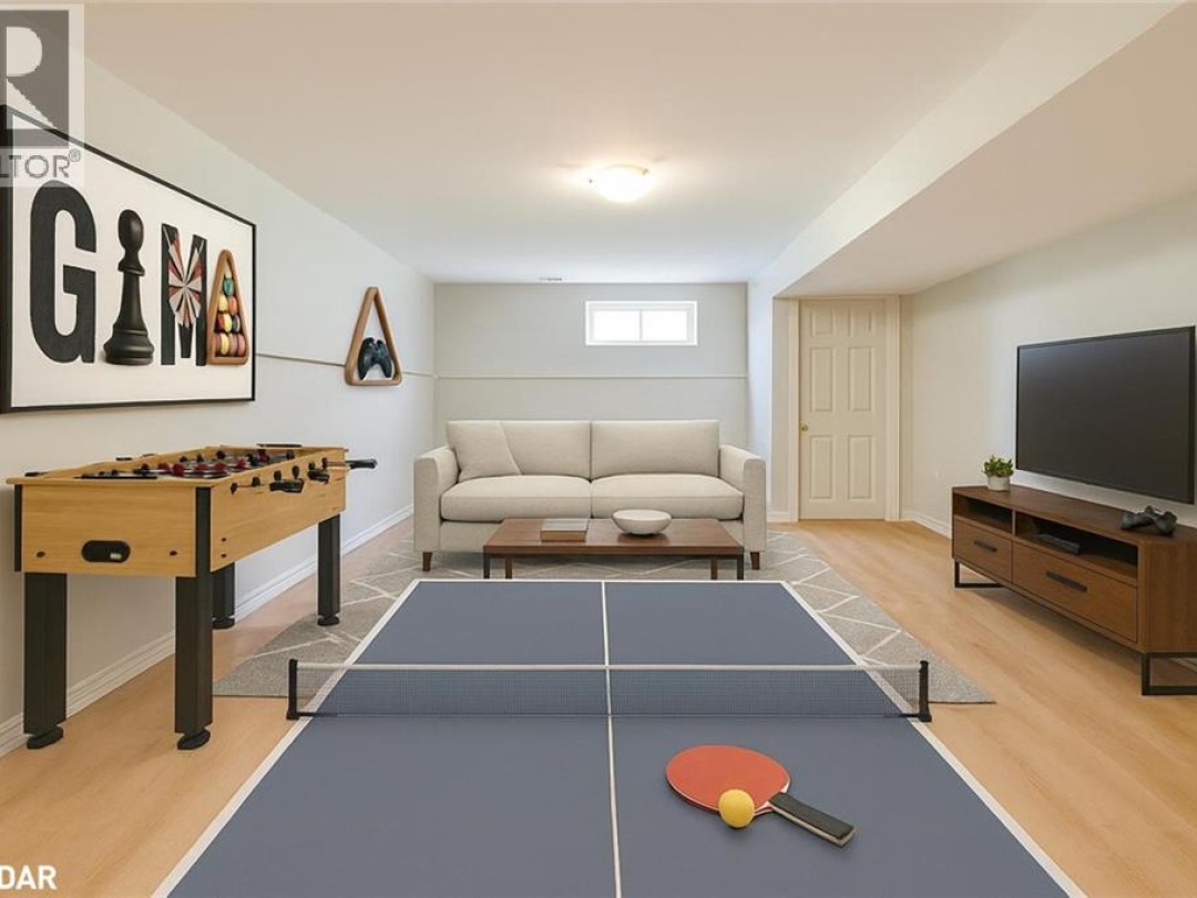 3 MAPLE Gate, 