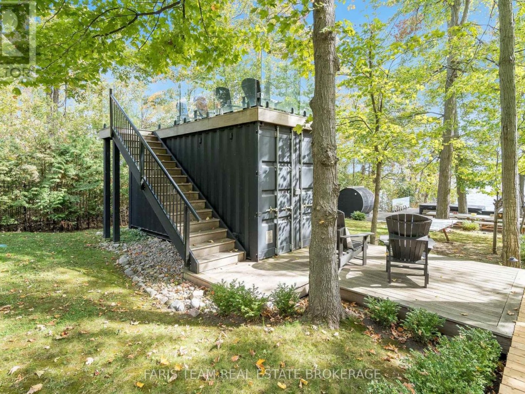 45 IVY LANE, 