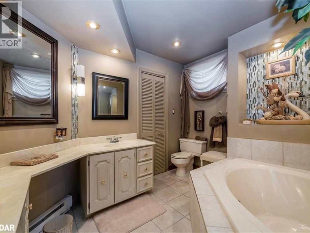 42 OLD INDIAN Trail, 