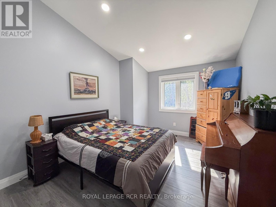 9 LYTLE LANE, 