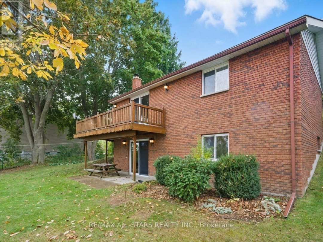 94 PLUM POINT LANE, 