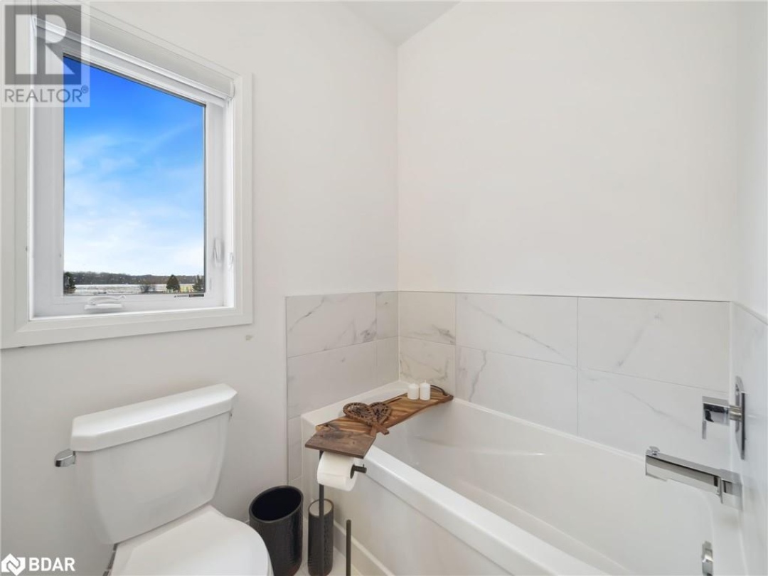 3727 Quayside Drive, Severn