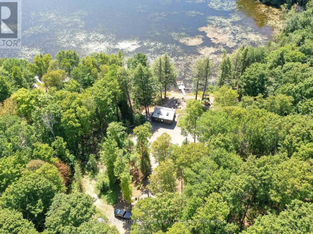 1211 PLUTO TRAIL, 
