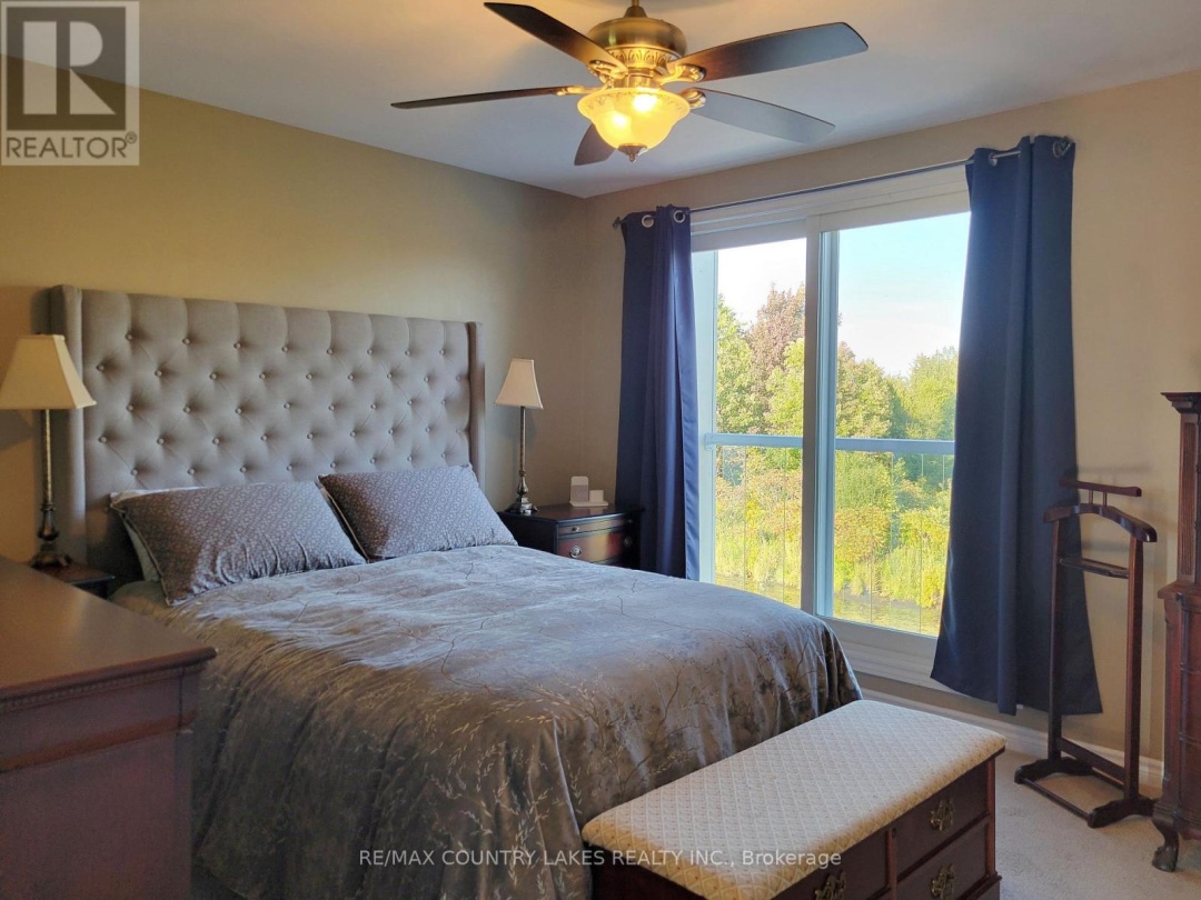 11 - 4 PARADISE BOULEVARD, 