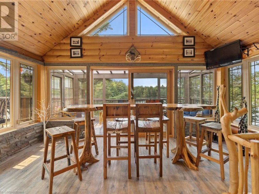 235 Loch Erne Road, Vowel Lake