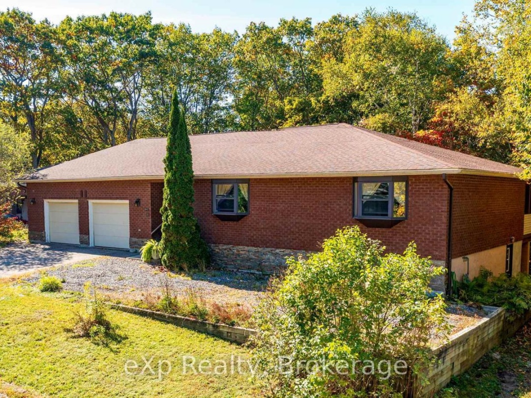 18 KRISTEN HEIGHTS, 