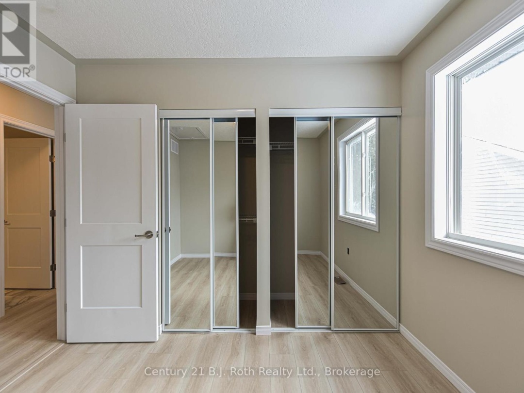 3382 Azcona Avenue, Severn