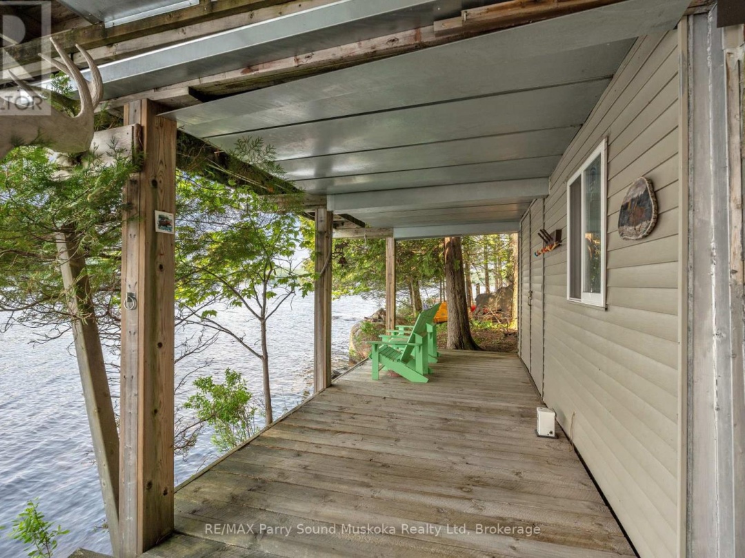 124 HEALEY LAKE WATER, 