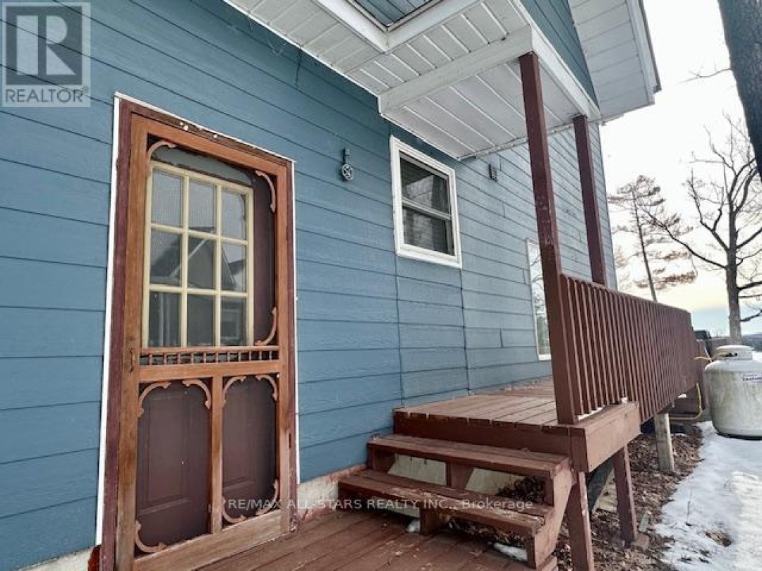 382 COUNTY RD 36, Trent Lakes