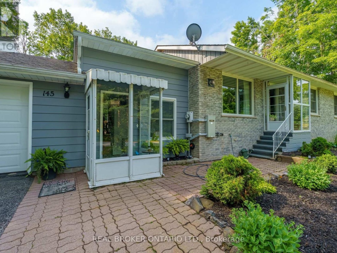 145 BLANCHARD STREET W, 