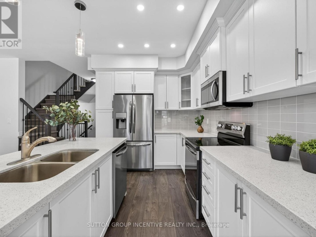 17 CHURCHLEA MEWS, 