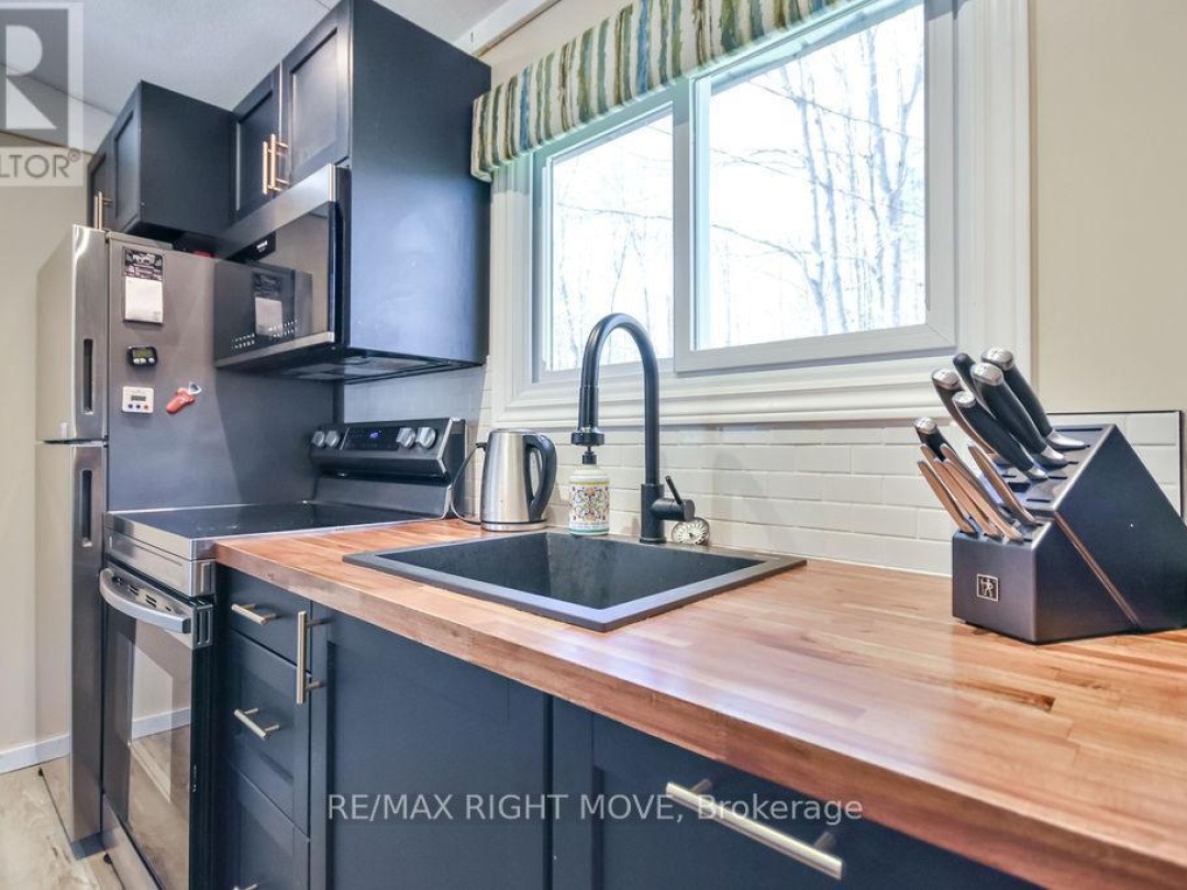 7697 WEST RIVER ROAD, Severn Lake