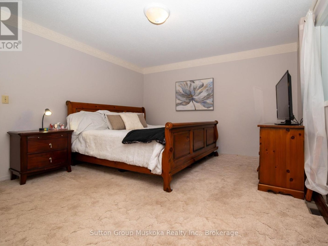 7 GLENWOOD DRIVE, 