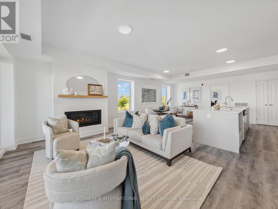 208 - 19B WEST STREET N, 